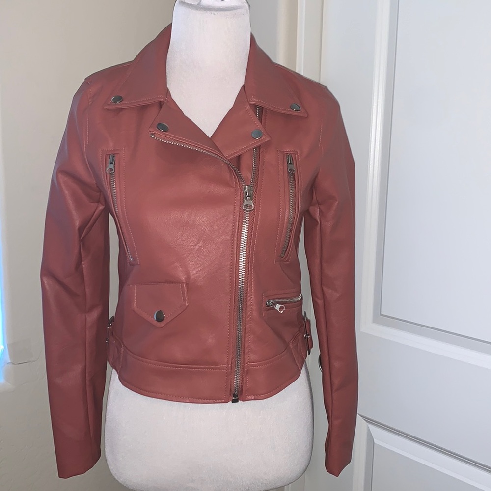 LOVE TREE BRAND NEW WITH TAG SIZE SMALL GORGEOUS FAUX LEATHER JACKET - Picture 1 of 9